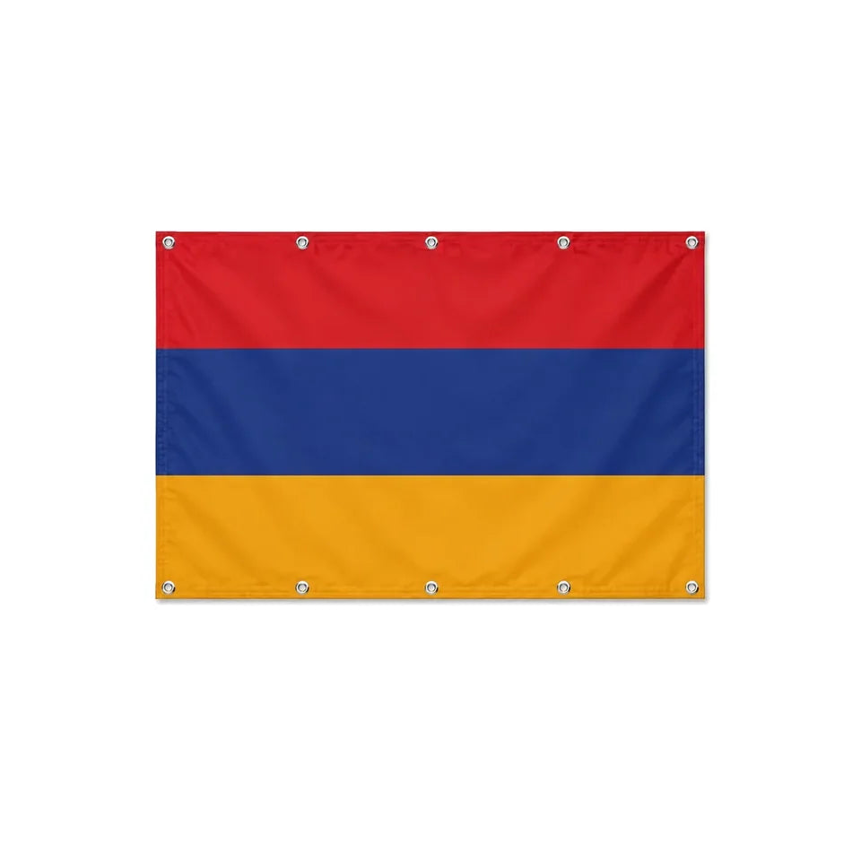 Drapeau de l'Arménie format S en polyester avec dix œillets