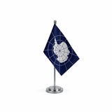 Drapeau bureau de l'Antarctique modèle Argent avec mât et socle en acier inoxydable