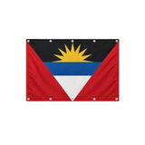 Drapeau d'Antigua-et-Barbuda format S en polyester avec dix œillets