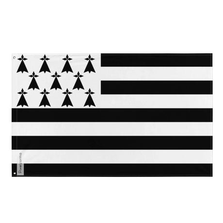 Drapeau bretagne polyester résistant avec œillets à gauche