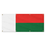 Drapeau madagascar polyester résistant avec œillets robustes