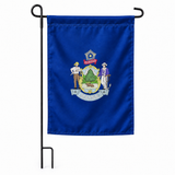 Drapeau jardin vertical Maine sur support noir