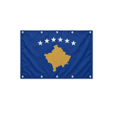 Drapeau du Kosovo format S en polyester avec dix œillets