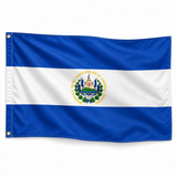 Drapeau du Salvador – photo produit réaliste IA, polyester avec bande blanche et œillets