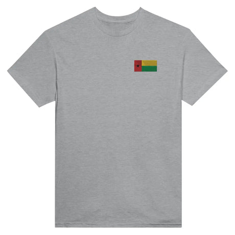 T-shirt drapeau de la guinée-bissau en broderie - pixelformaflag