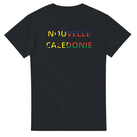 T-shirt drapeau nouvelle-calédonie en écriture - pixelforma